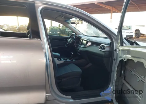 2019 Kia Sorento 3.3L S z USA, uszkodzony, nr VIN 5XYPG4A59KG590661